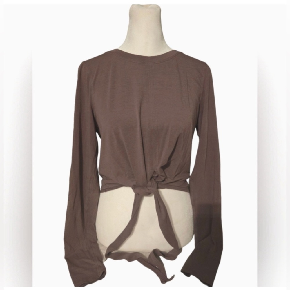 🍋 EUC Lululemon Time to Restore Long Sleeve - Antique Bark - Size 6